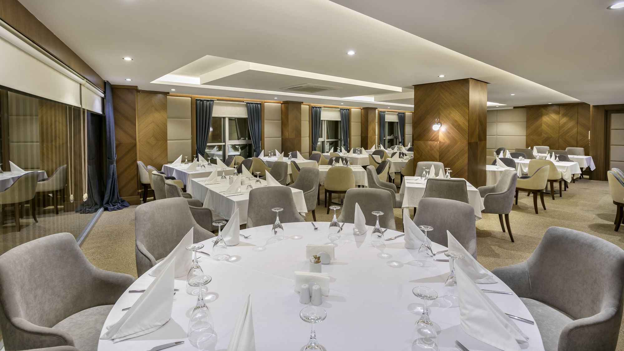 B Business Hotel & Spa Antalya Exterior photo