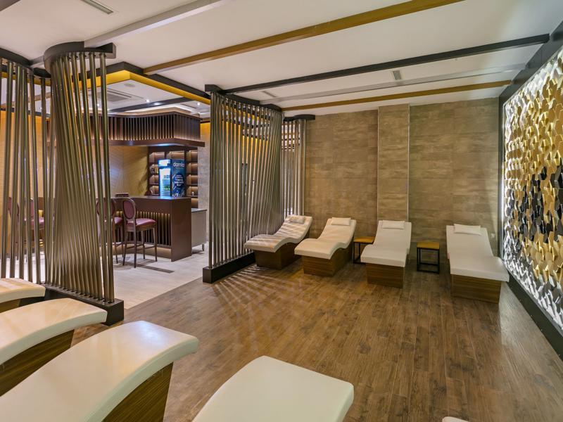 B Business Hotel & Spa Antalya Exterior photo